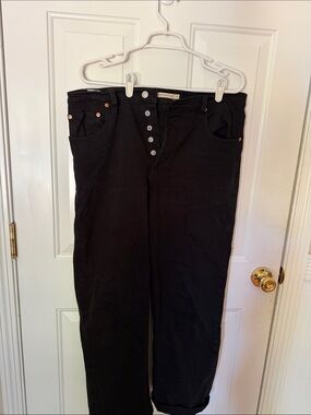 Women’s Black Button-Fly Jeans